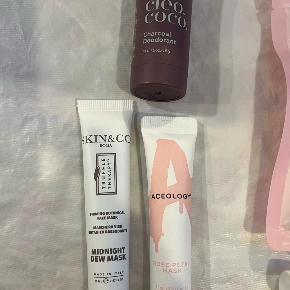 New SKINCARE Bundle-Set of 9 - Picture 6 of 8